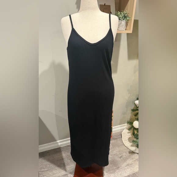 Fabletics Aubrey Rib Dress - Picture 5 of 9
